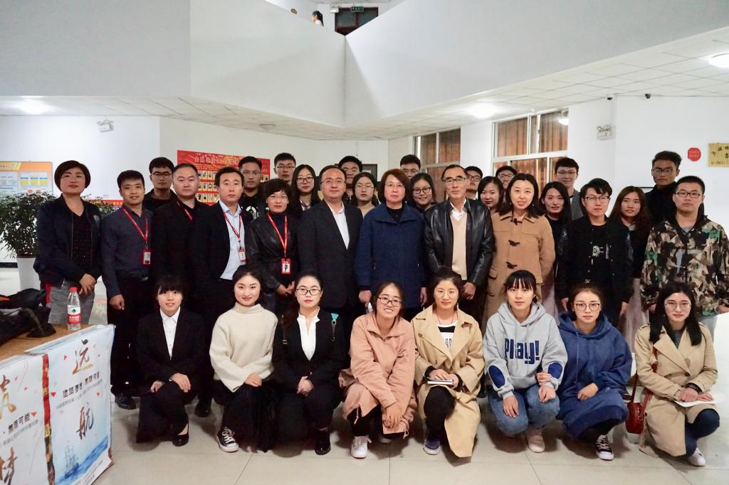 学校第七届职业能力素质拓展月系列活动--无领导小组面试初赛成功举办6.jpg