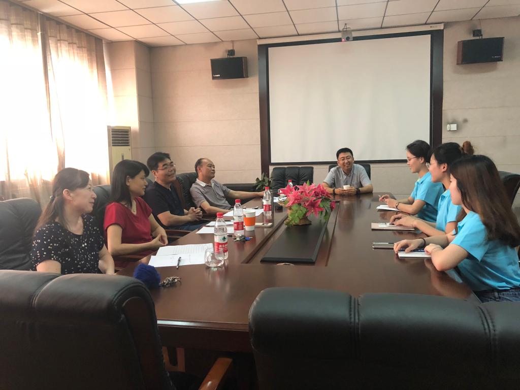 cctv5直播在线观看高清直播下载举办“优秀夏令营”座谈会.jpg cctv5直播在线观看高清直播下载举办“优秀夏令营”座谈会.jpg