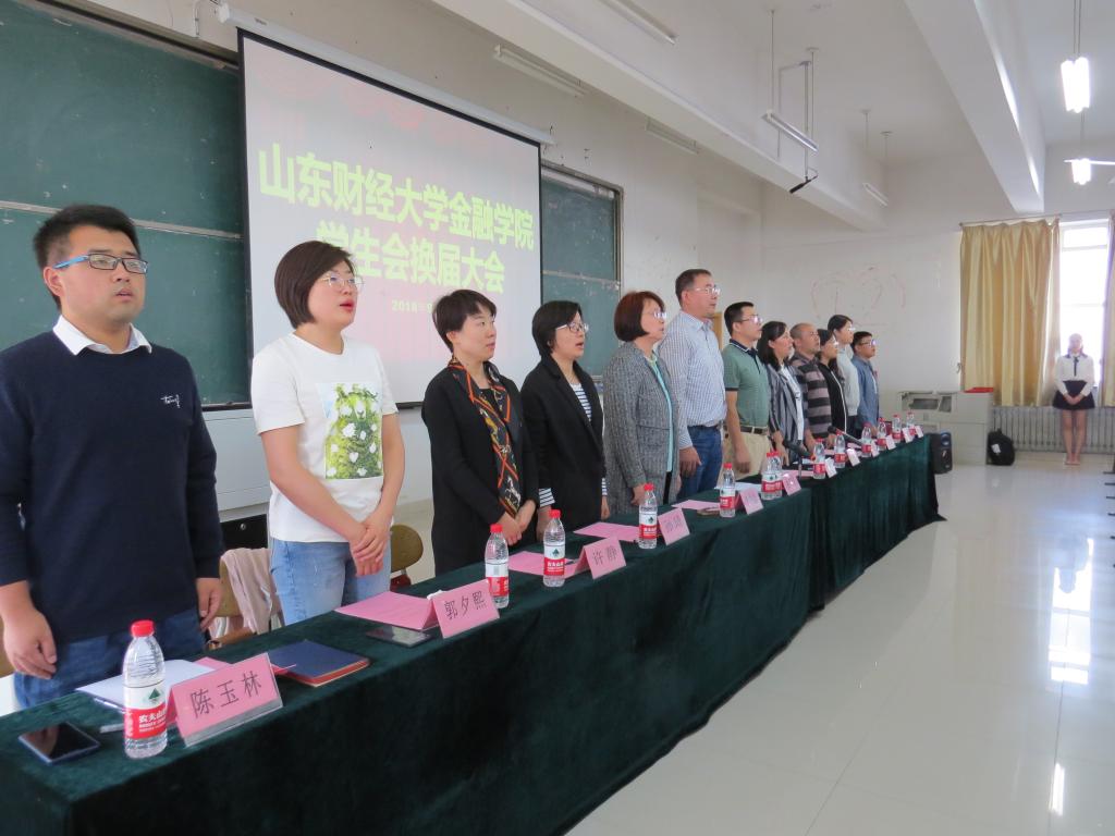 cctv5直播在线观看高清直播下载举办学生会换届大会1.jpg
